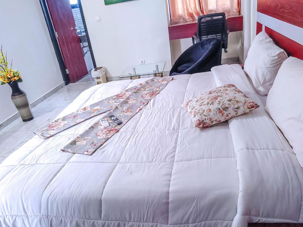 room_6_1766987356_6952165cc713a