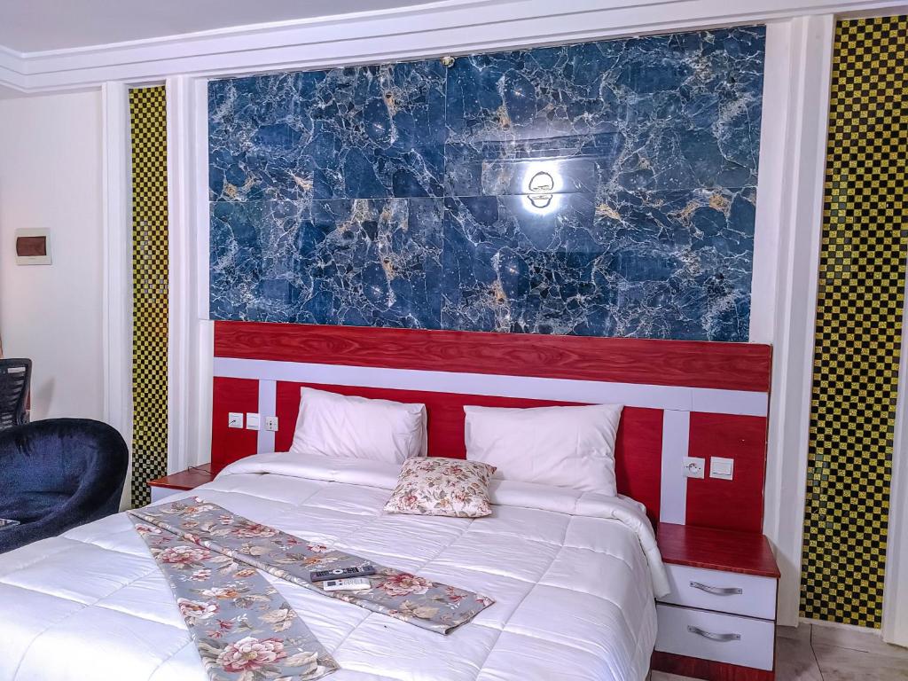 room_7_1766987054_6952152e12dc5